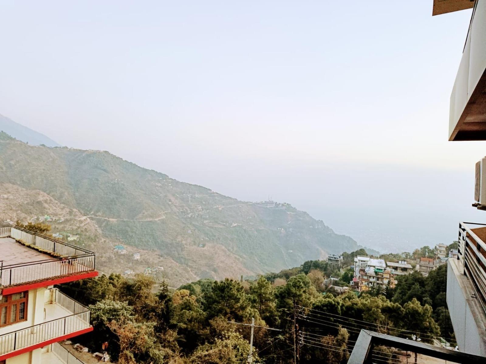 King Castle Mcleodganj-Centrally Heated And Air Cooled- Near Mall Road - Free Parking Дхарамсала Екстериор снимка