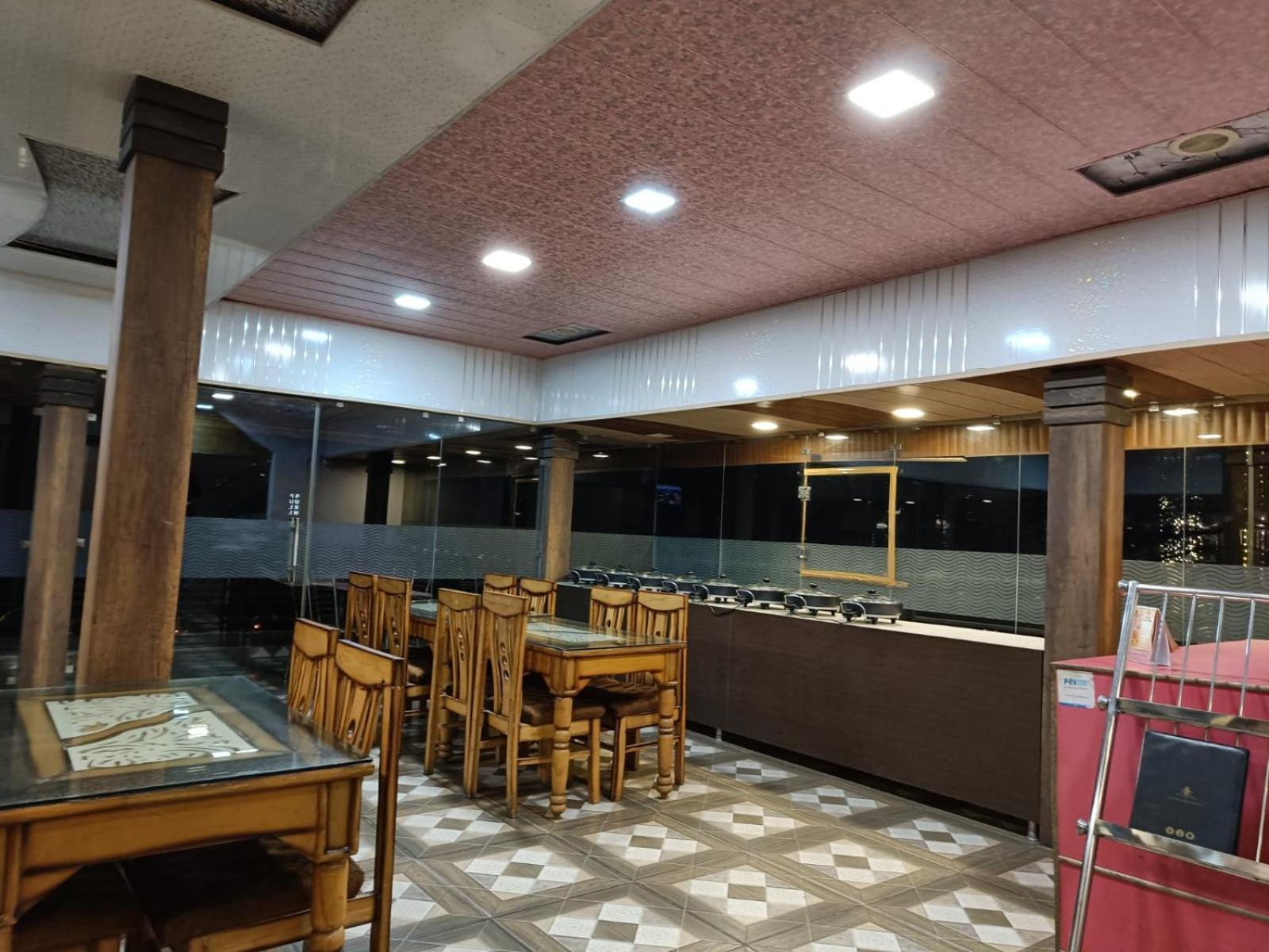 King Castle Mcleodganj-Centrally Heated And Air Cooled- Near Mall Road - Free Parking Дхарамсала Екстериор снимка