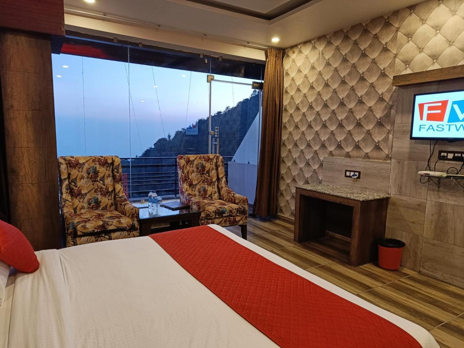 King Castle Mcleodganj-Centrally Heated And Air Cooled- Near Mall Road - Free Parking Дхарамсала Екстериор снимка