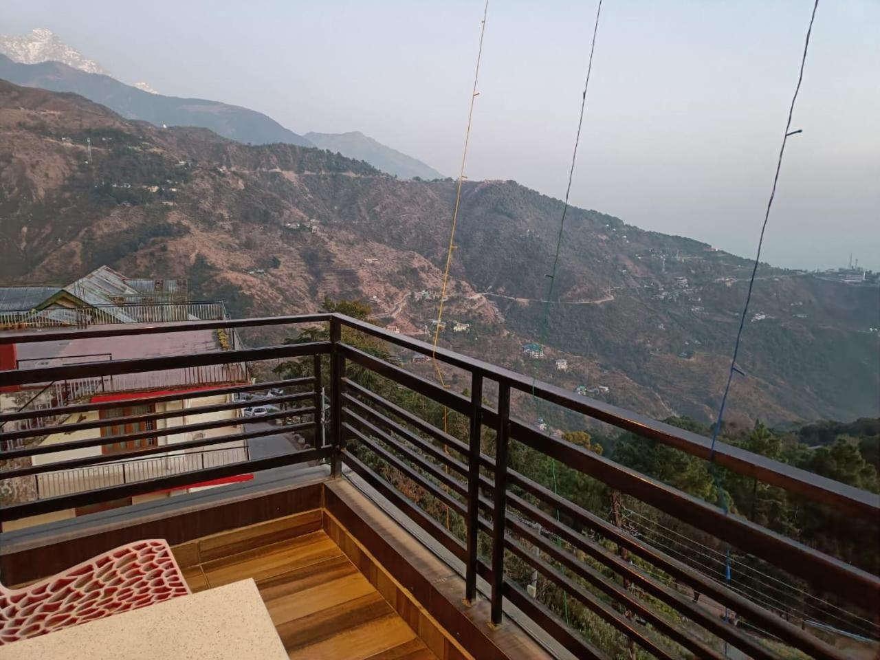 King Castle Mcleodganj-Centrally Heated And Air Cooled- Near Mall Road - Free Parking Дхарамсала Екстериор снимка
