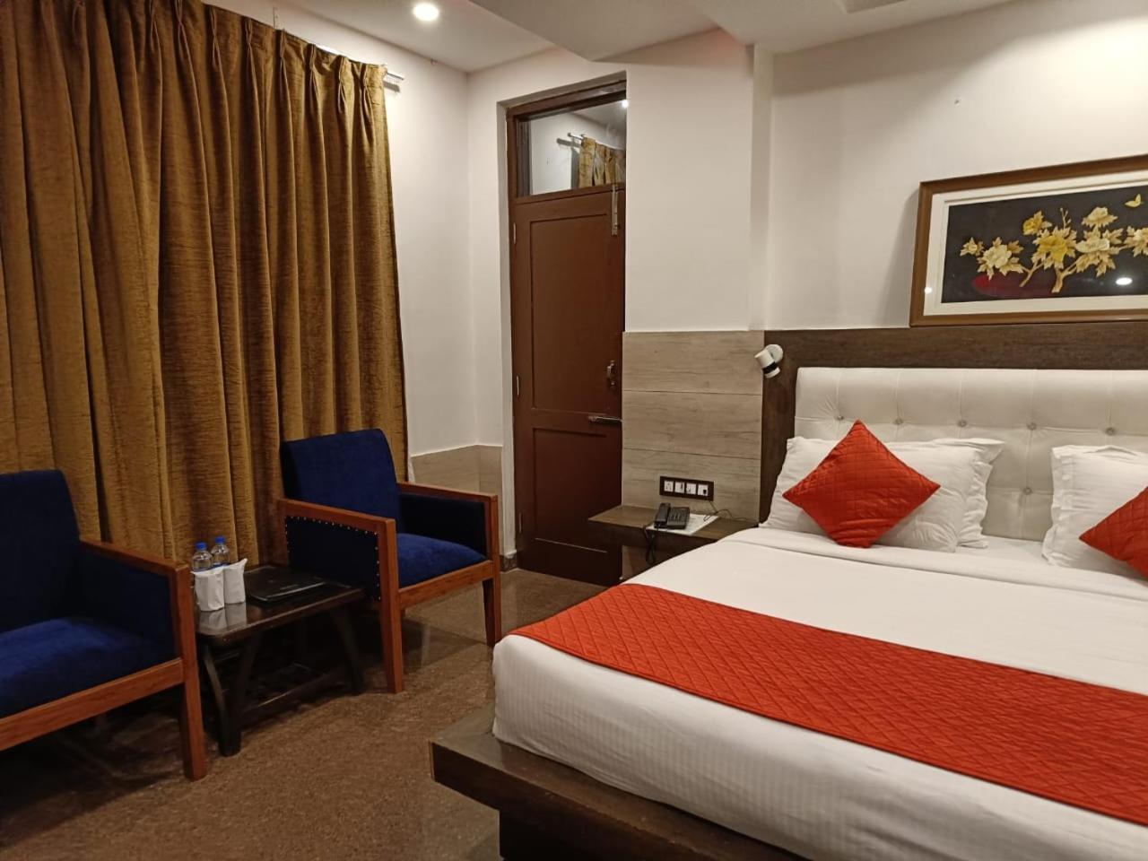 King Castle Mcleodganj-Centrally Heated And Air Cooled- Near Mall Road - Free Parking Дхарамсала Екстериор снимка
